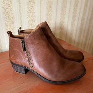 Lucky Brand leather zip booties